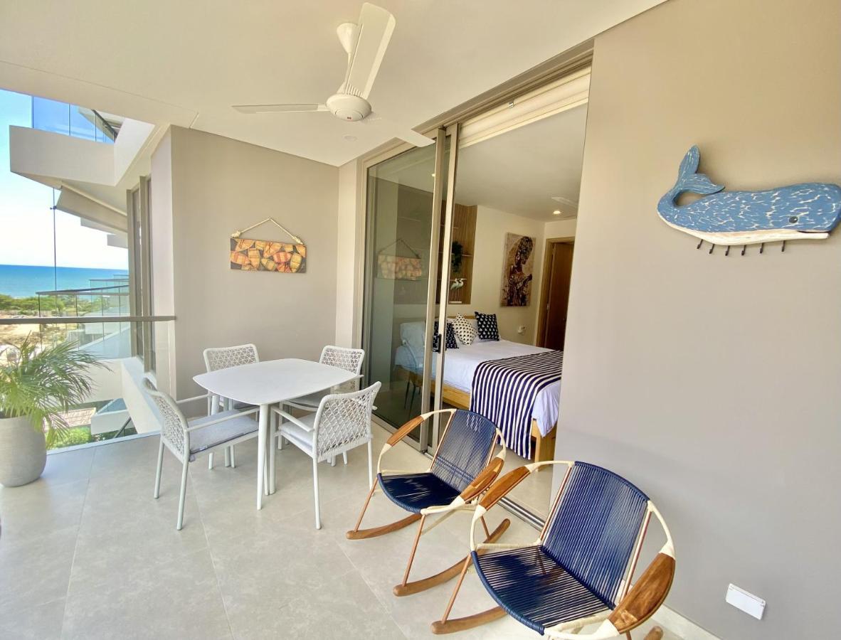 Apartahotel Fantastic Apartment/beach Front Luxury *