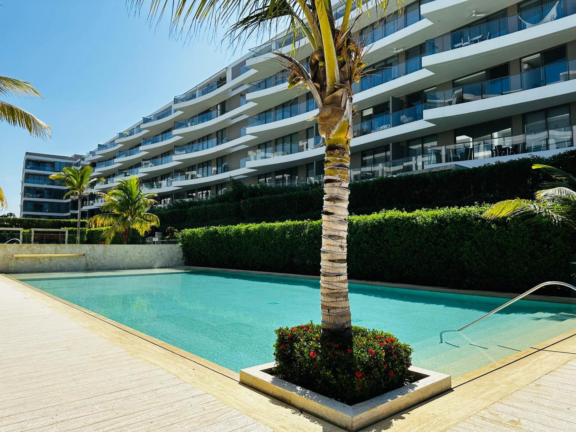 Fantastic Apartment/beach Front Luxury Apartahotel